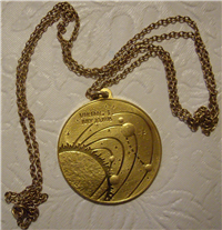 Viking I Landing Mission To Mars Eyewitness 18KT Gold Pendant (Franklin Mint, 1976)