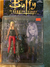 BUFFY   (Buffy The Vampire Slayer Series 2, Moore Action Collectibles, 2001) 