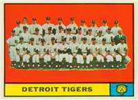 1961 Topps Baseball Card #51 Tigers Team