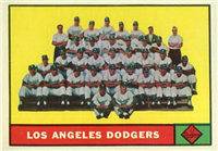 1961 Topps Baseball Card #86 Dodgers Team