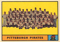 1961 Topps Baseball Card #554 Pirates Team