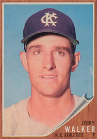 1962 Topps Baseball Card #357 Jerry Walker