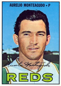 1967 Topps Baseball  Card #453  Aurelio Monteagudo