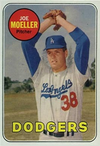 1969 Topps Baseball  Card #444  Joe Moeller (Yellow Lettering)