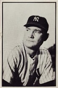1953 Bowman Black and White Baseball Card  #15  Johnny Mize  (Hall of Fame)