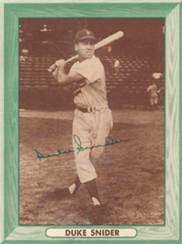 1958 Bell Brand Dodgers Baseball  Card   Duke Snider  (Hall of Fame)