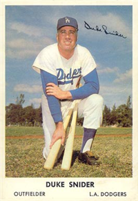 1961 Bell Brand Dodgers Baseball Card  #4  Duke Snider  (Hall of Fame)