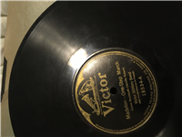 JUDY GARLAND    Love    (Decca  23688,  1946) 78 RPM Pop Record