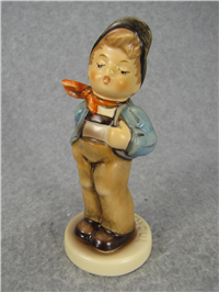 LUCKY FELLOW 3-3/4 inch Figurine (Hummel 560, TMK 7) Club Membership 1992/93