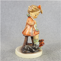 MOTHER'S HELPER 4-3/4 inch Figurine (Hummel 133, TMK 7)