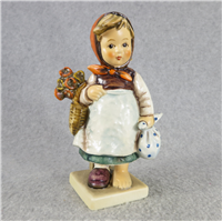 WEARY WANDERER 5-3/4 inch Figurine  (Hummel 204, TMK 6)