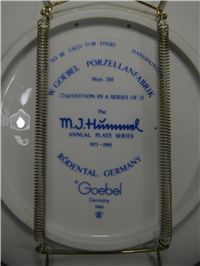 1992 WAYSIDE HARMONY 22nd Edition 7-1/2 inch Plate  (Hummel 288, TMK 7)
