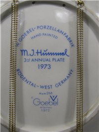1973 GLOBETROTTER 3rd Annual 7-1/2 inch Plate  (Hummel 266, TMK 5)