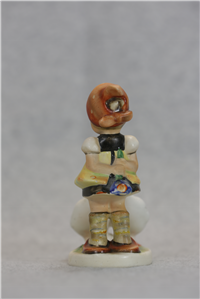 GOOSE GIRL (Doughnut base/Small grass) 4 inch Figurine  (Hummel 47/3/0, TMK 2)