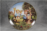 Hummel APPLE TREE BOY & GIRL Limited Edition 8-1/8" Plate 23kt Gold Trim (Danbury Mint)