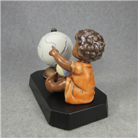 First Issue AFRICAN WANDERER 3-1/2 inch Figurine Globe & Base (Hummel 2062, TMK 8)