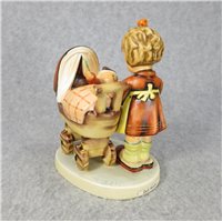 DOLL MOTHER 4-1/4 inch Figurine  (Hummel 67, TMK 5)