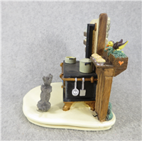 First Issue IN THE KITCHEN 4-3/4 inch Figurine + KOZY KITCHEN Hummelscape 1109-D (Hummel  2038, TMK 8)