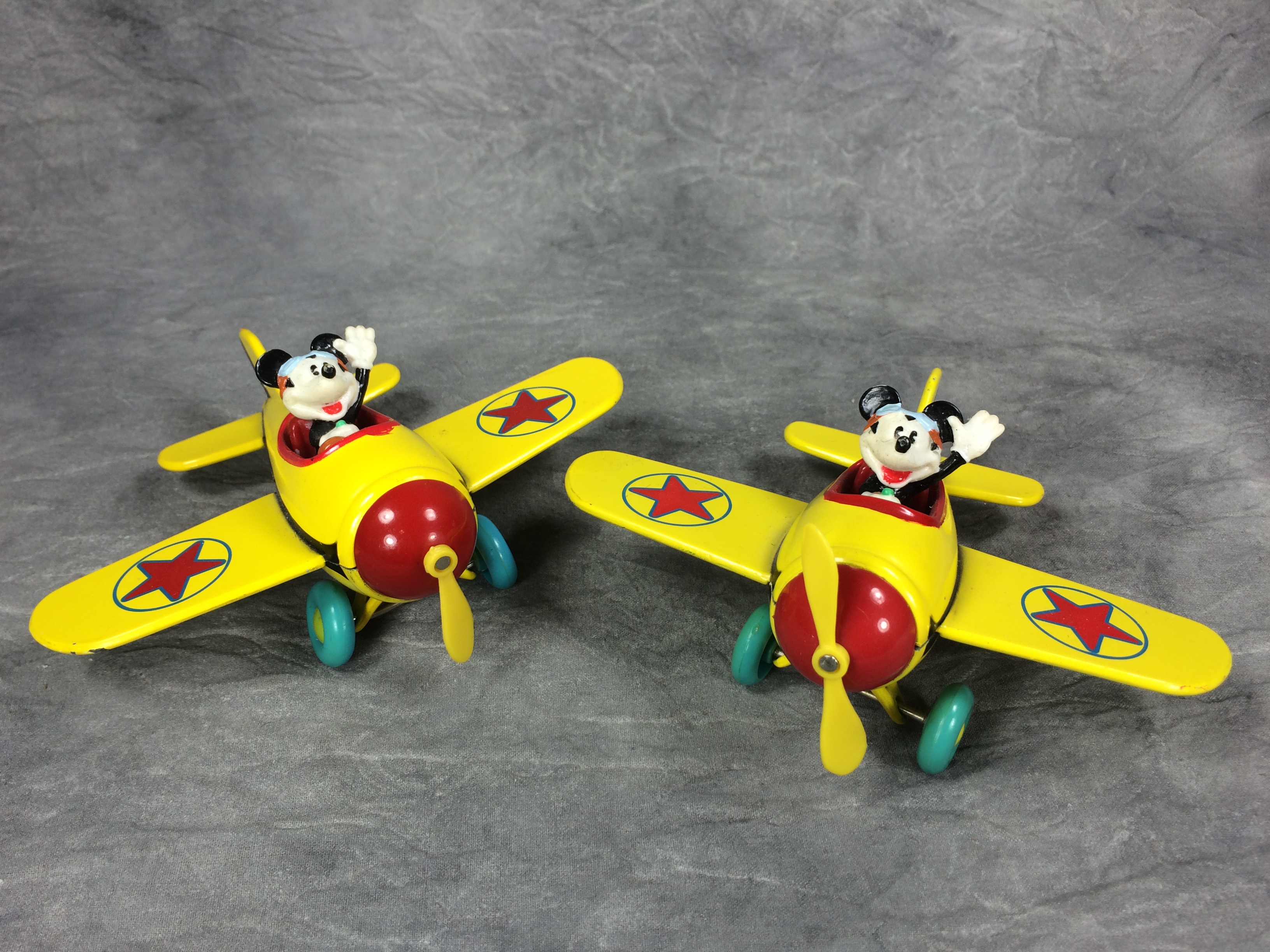 Details about   Vintage Decopac Disney MICKEY MOUSE with DIE CAST PLANE In Package 