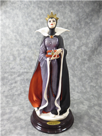 Disney Showcase Snow White's EVIL QUEEN 13-1/4 inch Figurine   (Giuseppe Armani, 1510C, 2000)