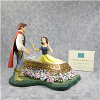 PRINCE AND SNOW WHITE A Kiss Brings Love Anew 9 inch Limited Edition Disney Figurine (WDCC, 11K-41307-0, 1998)