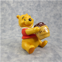 POOH Time for Something Sweet 3-1/2 inch Disney Figurine (WDCC, 11K-41091-0, 1996)