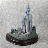 ENCHANTED PLACES A Castle for Cinderella 10-1/2 inch Disney Sculpture (WDCC, 11K-41210-0, 1996-1998)