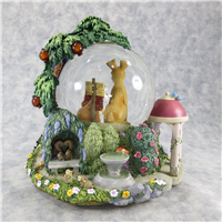 LADY AND THE TRAMP Wet Cement 7-1/2 inch Musical Light Up Snowglobe (Disney Store, #21121)