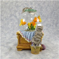 KITTY WITH GOLDFISH 7 Inch Musical Water Globe with Motion (San Francisco Music Box Co., 84970028321)