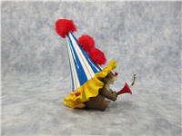 CHEERS 4-1/4 inch Clown Mouse in Hat Figurine (Charming Tails, Fitz & Floyd, 85/192, 2005)