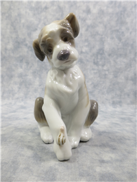 NEW FRIEND 5 inch Porcelain Figurine  (Lladro, #6211, 1994)
