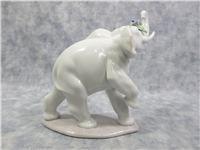 LUCKY'S CALL 5-1/2 inch Porcelain Figurine  (Lladro, #6461, 1997)