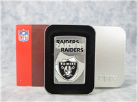 OAKLAND RAIDERS NFL Brushed Chrome Lighter (Zippo, #200NFL.671, 2000)  