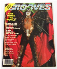 GROOVES MAGAZINE V2 #9 (Sept 1979) KISS Tours the World