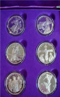 Catholic Art Guild 14 Fourteen Stations of the Cross Medals Collection  (Franklin Mint)