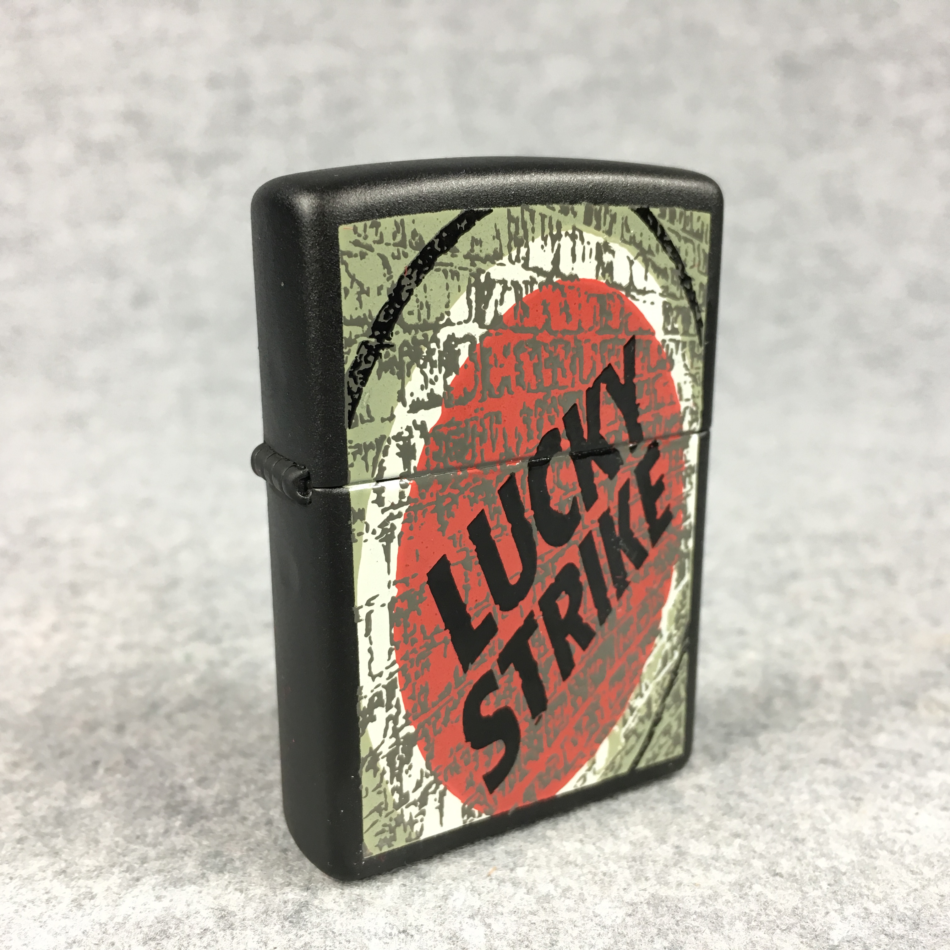 LUCKY STRIKE WALL Black Matte Lighter (Zippo, 1999) Sealed