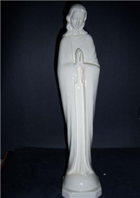 MADONNA WITHOUT HALO Figurine   (Hummel 46/0)