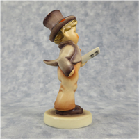 STREET SINGER 5-1/4 inch Figurine   (Hummel 131, TMK 6)