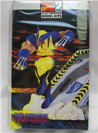 MARVEL COMICS Wolverine Glue Together Model Kit  (Toy Biz 48657, 1996)